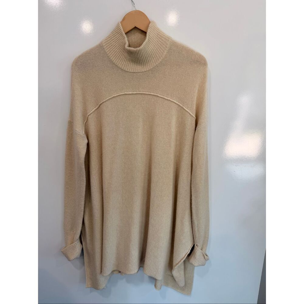 Artisan NY Oversized‎ Turtleneck Sweater S Cream